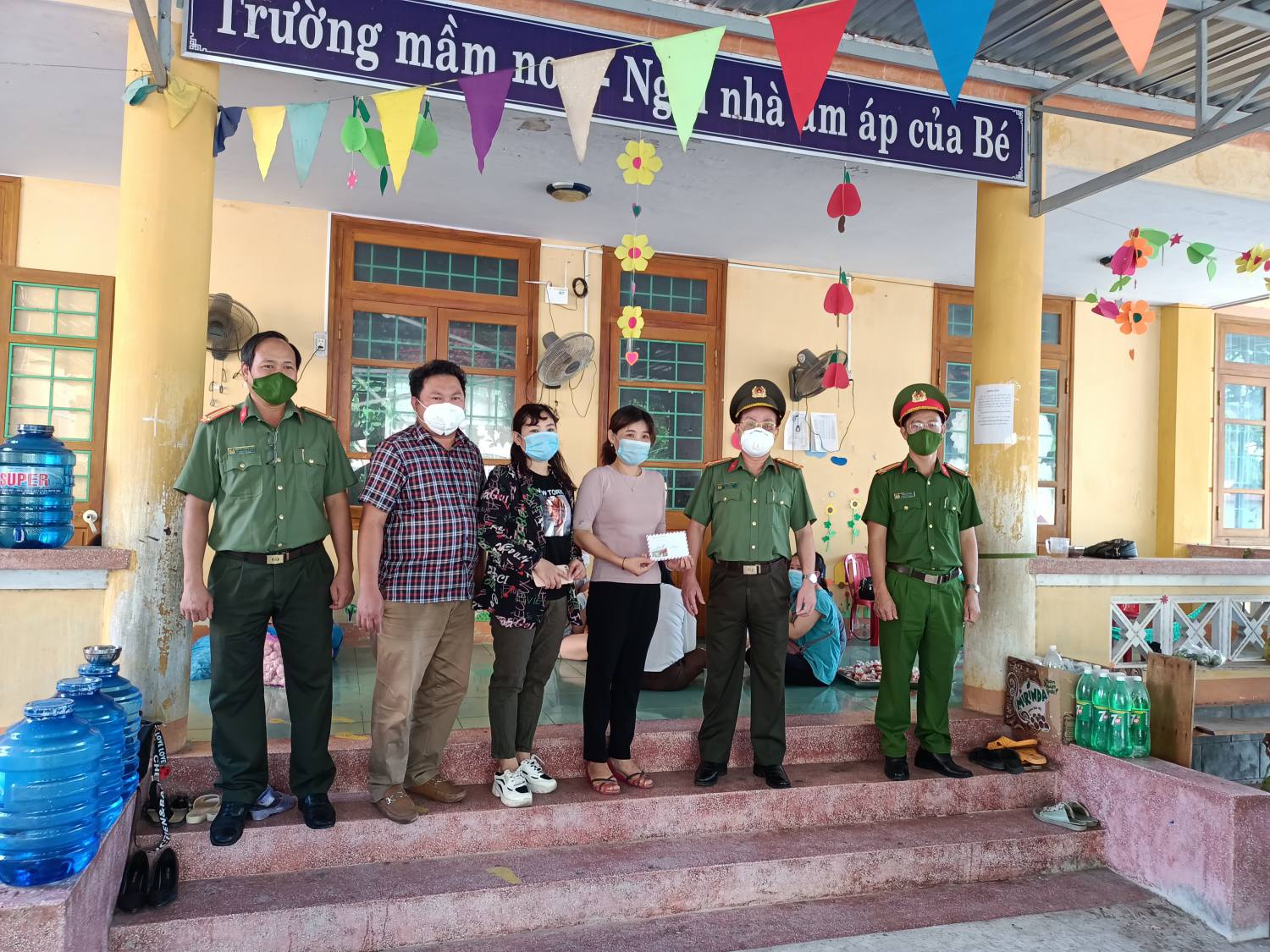 ld cat va ld tx sc tang qua cho bep an tinh que