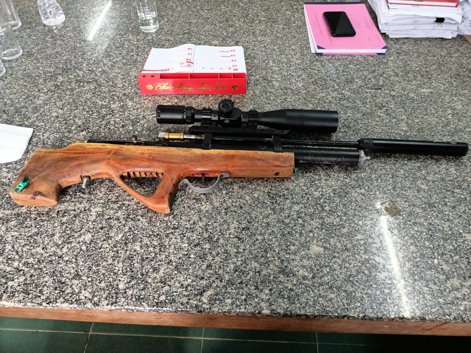 sung tu che nguoi dan giao nop cho ca xa