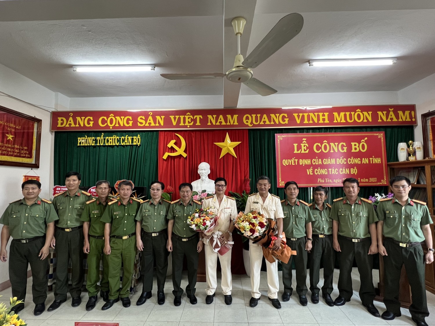 Thượng tá Nguyễn Phong Lưu và Thượng tá Nguyễn Khắc Thạnh