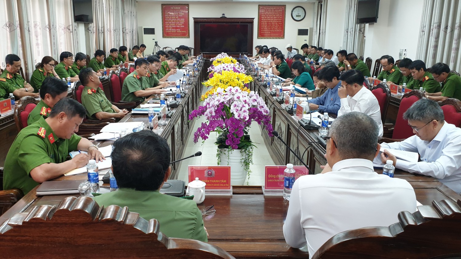 Quang cảnh hội nghị