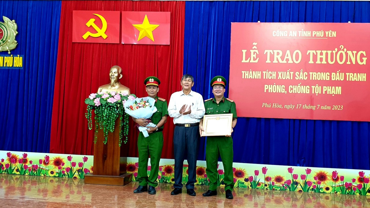 z4528679413528 6a339cf0496b4789b2e55e65dd2f91c1