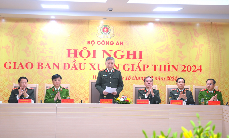 Quyết tâm thực hiện mục tiêu, nhiệm vụ ngay từ ngày đầu, tháng đầu của năm mới -0