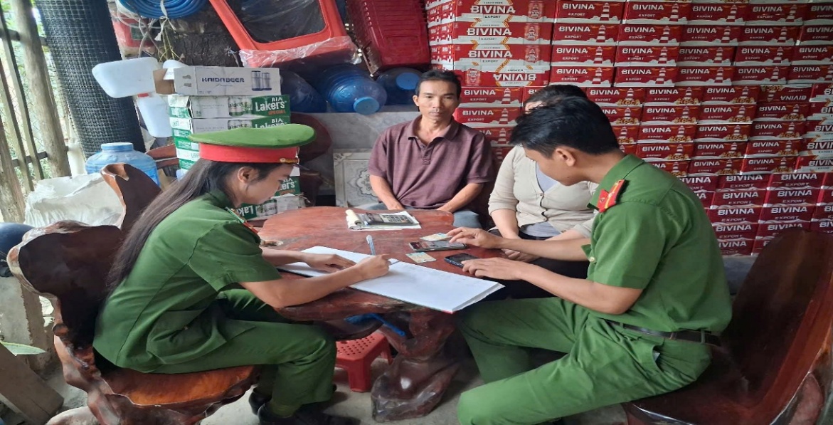 ''''A group of people sitting around a table
AI-generated content may be incorrect.''''