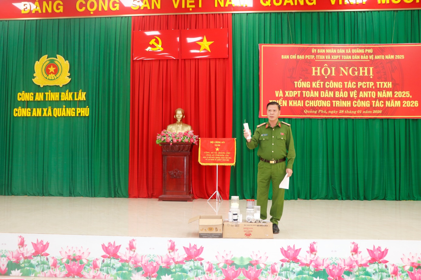 Công an xã Quảng Phú chủ động phòng ngừa, kịp thời phát hiện, xử lý các trường hợp học sinh tự chế tạo pháo nổ trái phép trên địa bàn xã