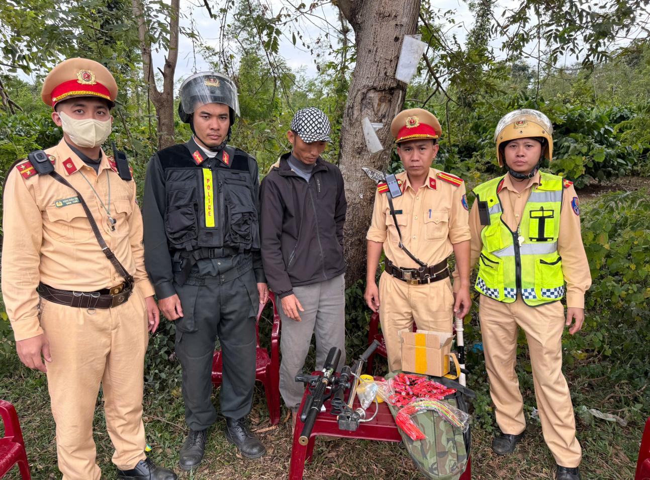 z7610402330657_0725de86e3f270fba0b4155097f1209d