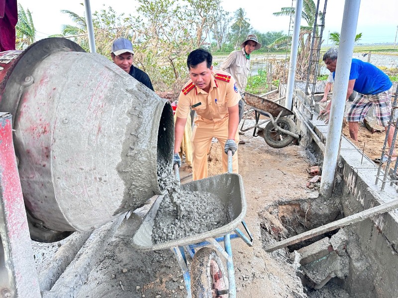 Chiến dịch Quang Trung thần tốc xây dựng nhà cho người dân